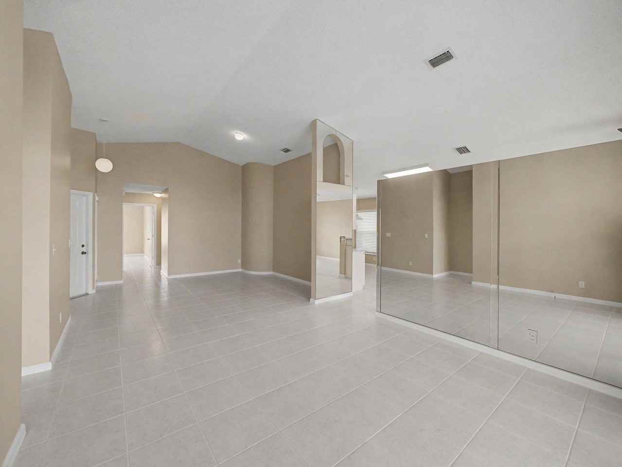 7218 Michigan Isle Rd - Photo 6 of 24