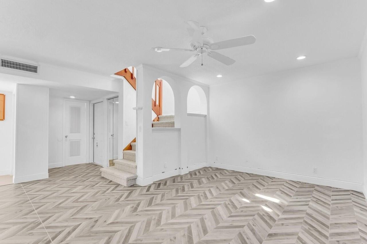 113 Sherwood Cir #25B - Photo 7 of 25