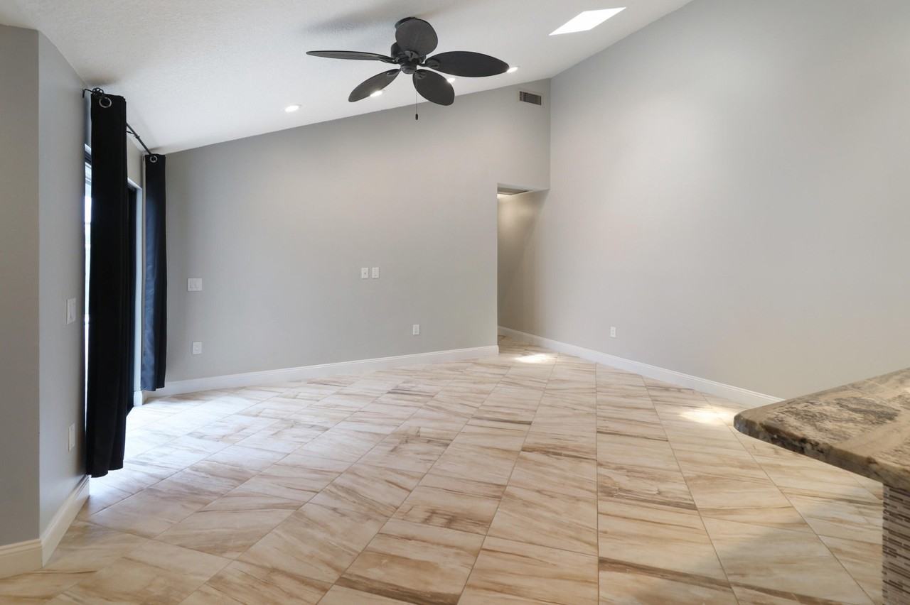 9713 Boca Gardens Pkwy #D - Photo 5 of 21