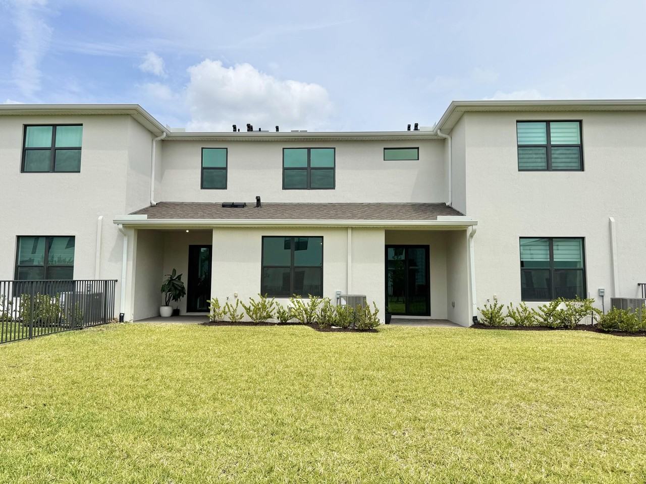 14122 Sw Thorens Dr - Photo 6 of 27