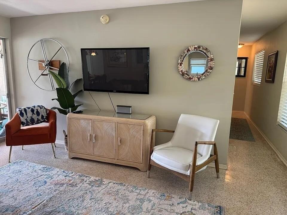 1511 Seabrook Rd - Photo 2 of 15