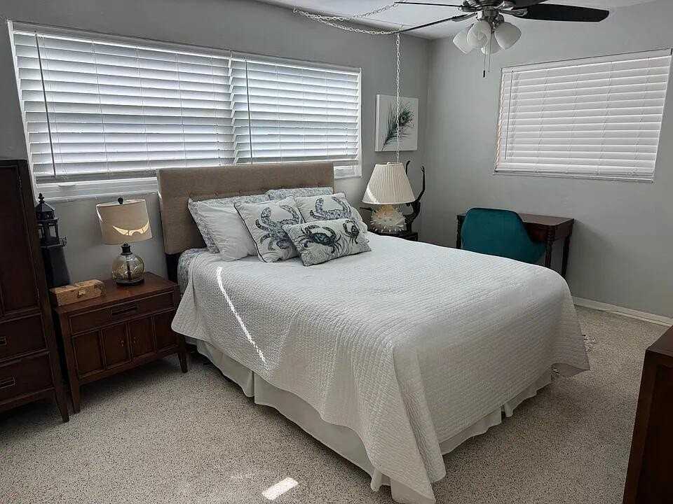 1511 Seabrook Rd - Photo 4 of 15