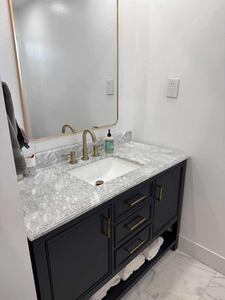 1511 Seabrook Rd - Photo 5 of 15