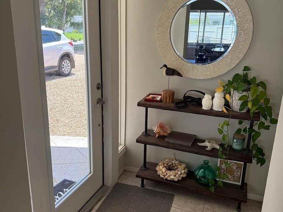 1511 Seabrook Rd - Photo 7 of 15