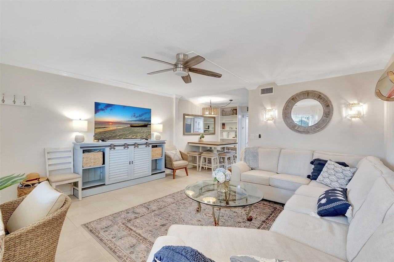 1700 S Ocean Blvd #4 - Photo 4 of 30