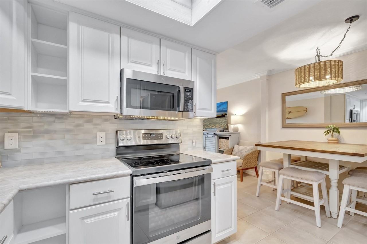 1700 S Ocean Blvd #4 - Photo 6 of 30