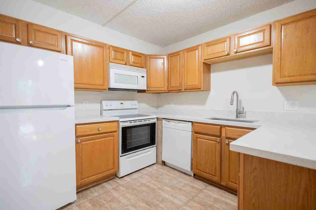 317 Woodland Rd - Photo 3 of 16