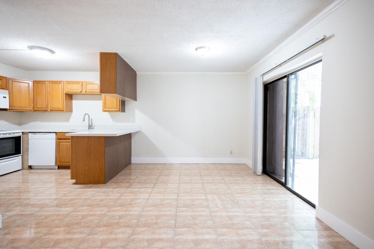 317 Woodland Rd - Photo 5 of 16