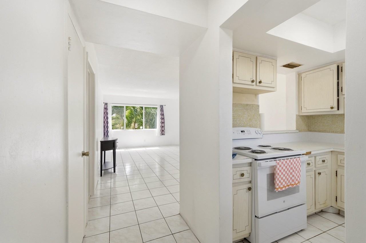 1333 E Hallandale Beach Blvd #335 - Photo 3 of 27