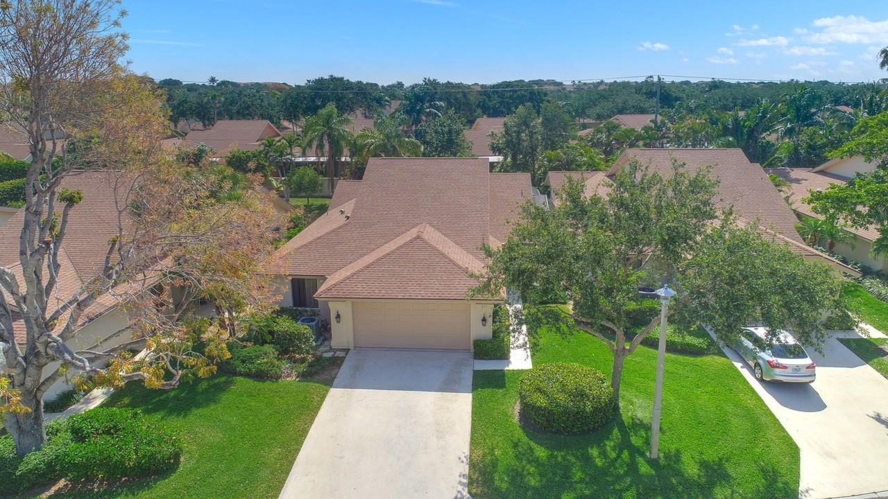 211 E River Park Dr - Photo 2 of 19