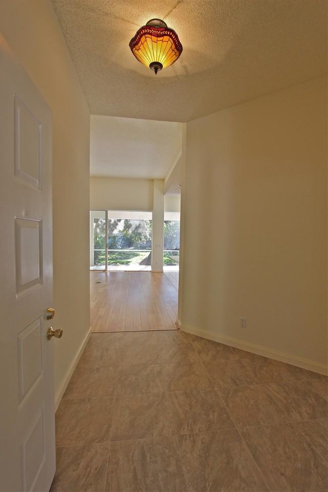 160 Lost Bridge Dr - Photo 4 of 38