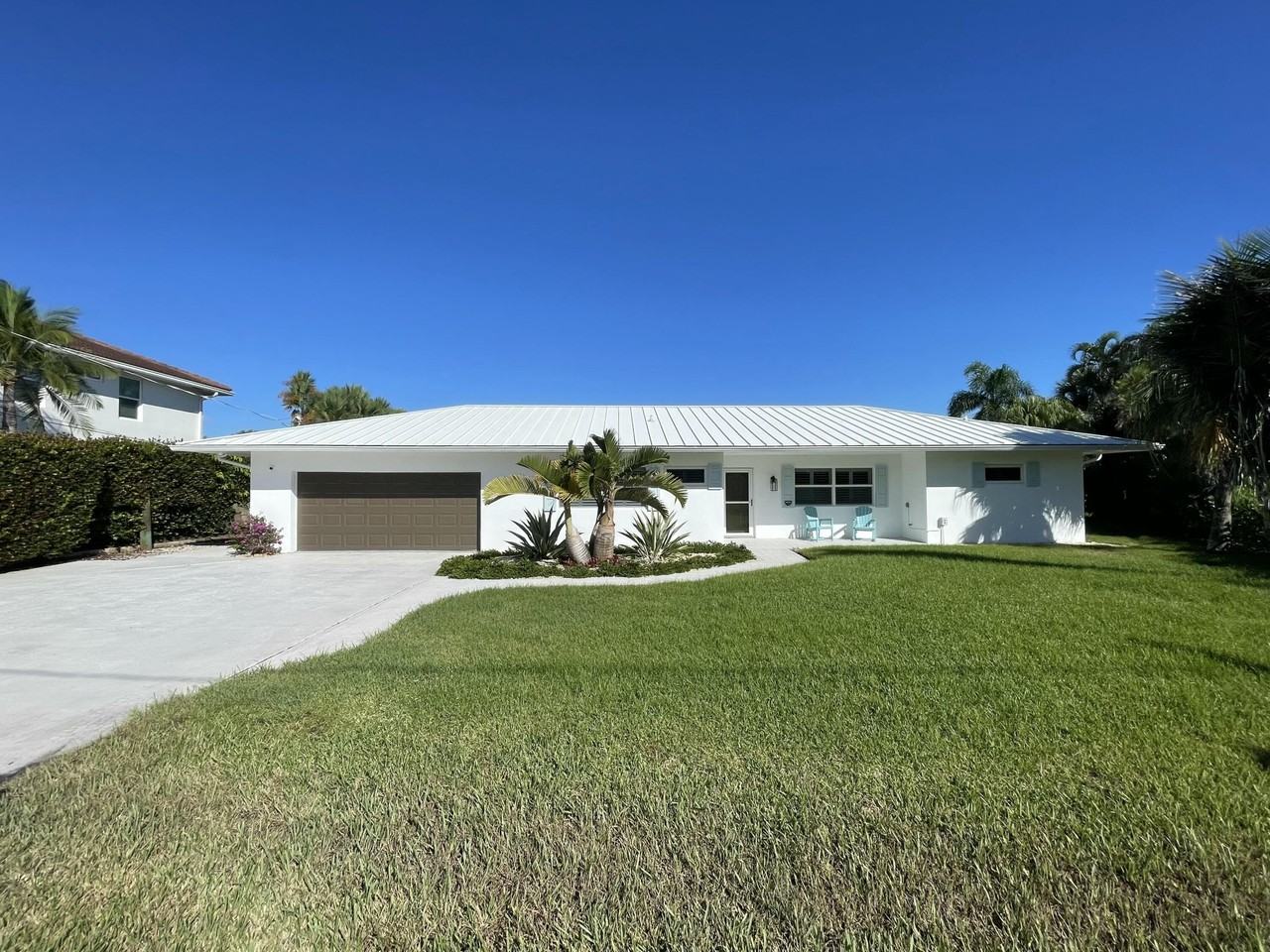 8585 Se Palm St - Photo 5 of 44