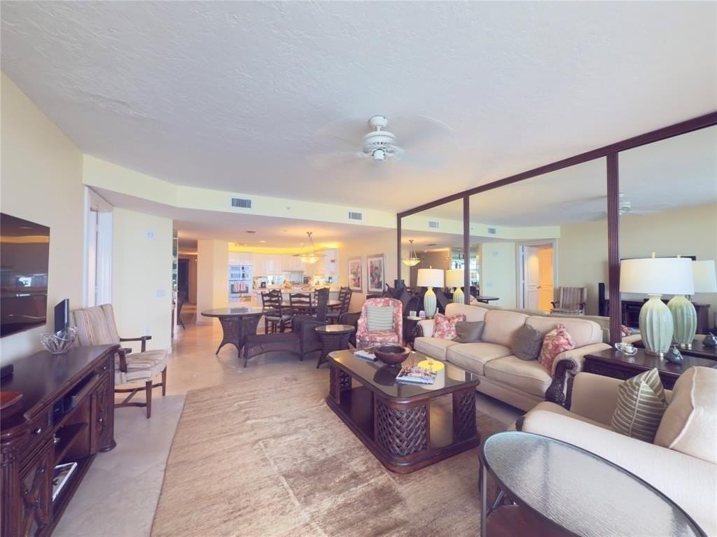 800 Ocean Dr #404 - Photo 4 of 34