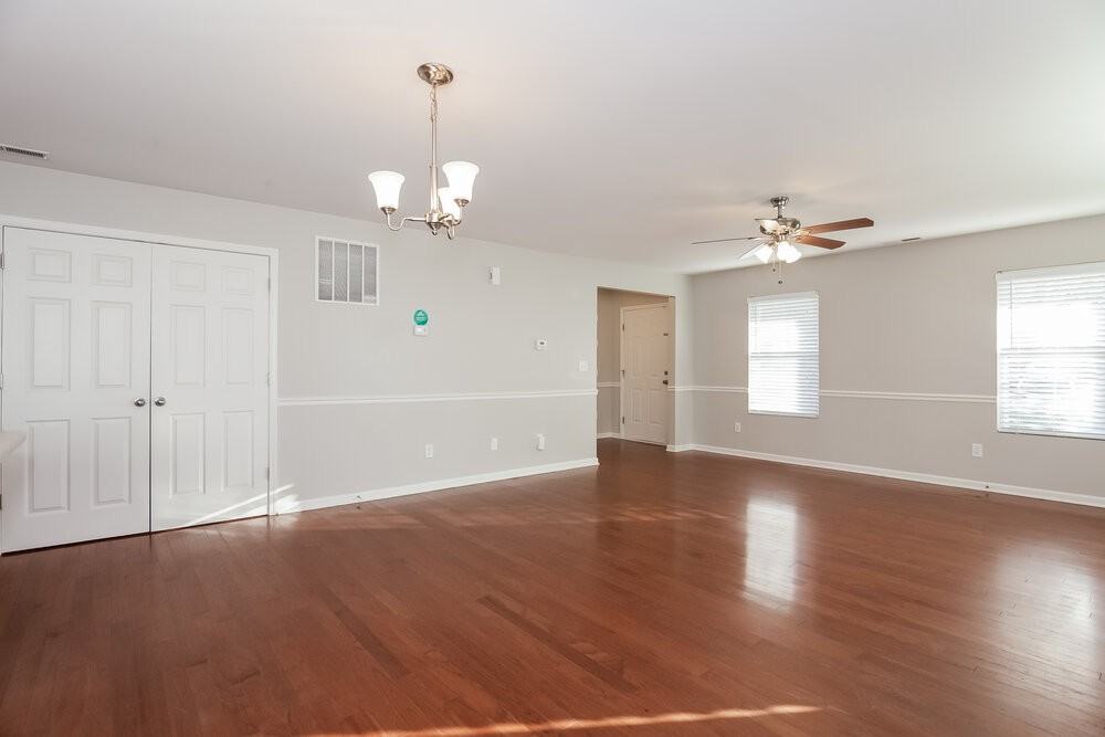 1005 Joselynn Dr - Photo 6 of 16