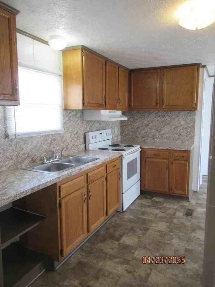 3185 Homestead Rd - Photo 5 of 17