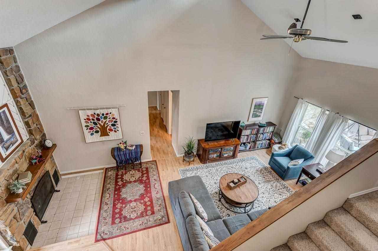 219 E Rogers Dr - Photo 5 of 23