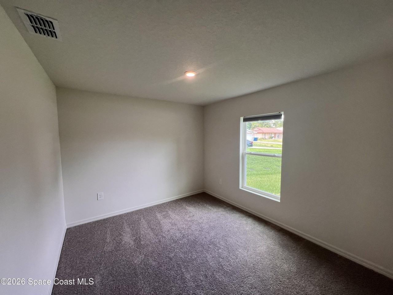 2182 Watkins Rd Se - Photo 2 of 16