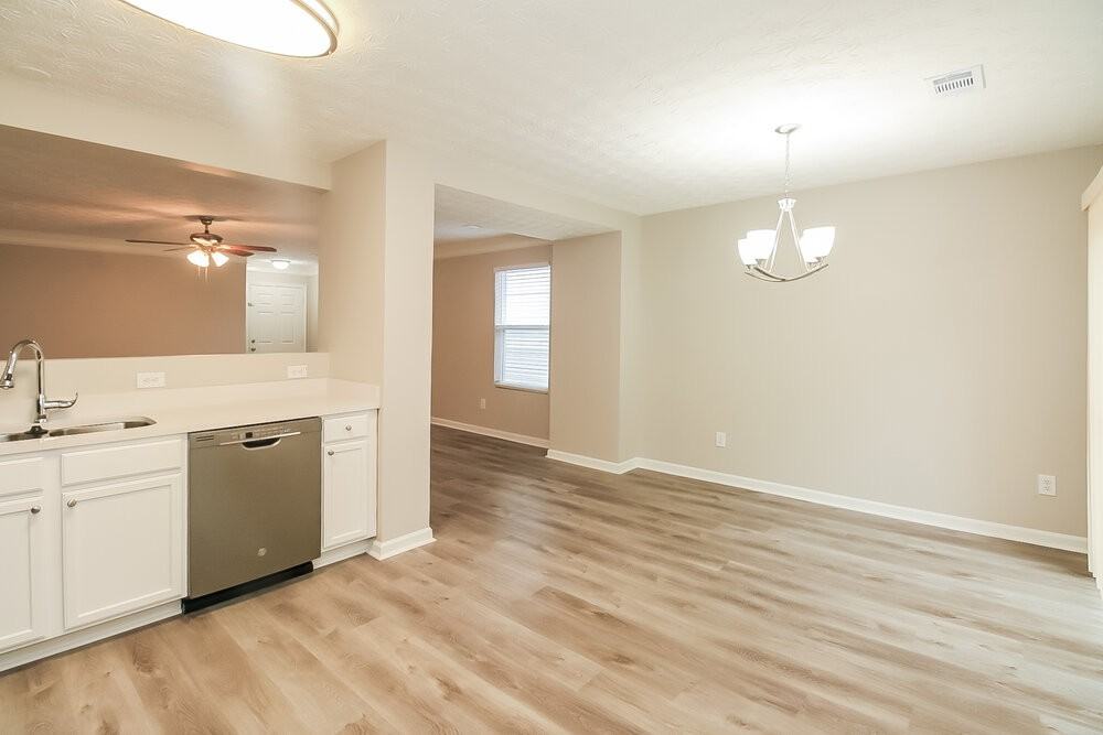 5616 Sable Way - Photo 7 of 15