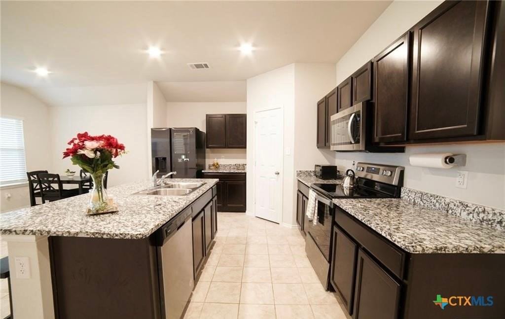 9700 Falme Ln - Photo 4 of 17