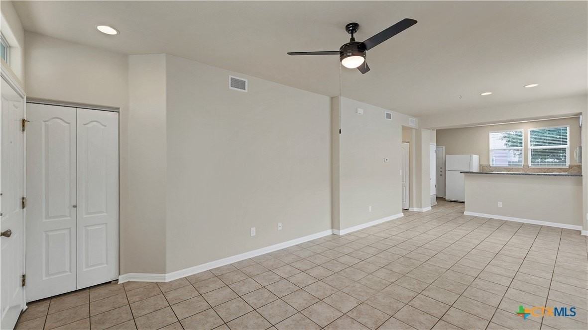 334 Newberry Trl - Photo 4 of 28