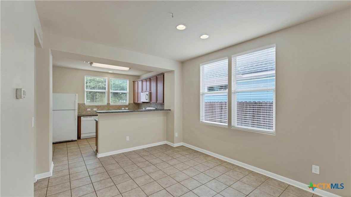 334 Newberry Trl - Photo 7 of 28