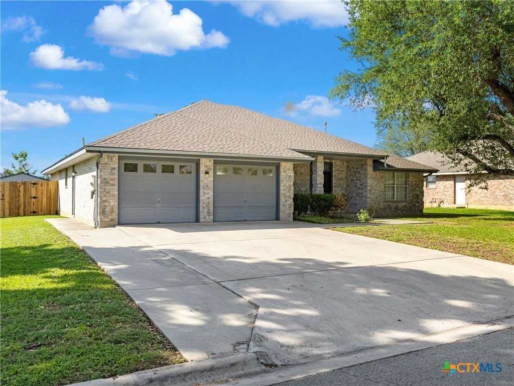 1625 Sunnybrook Dr - Photo 3 of 36
