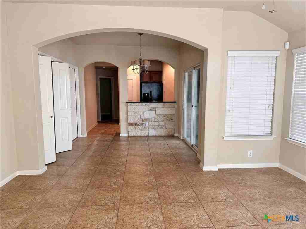 2020 Meadow View Dr - Photo 2 of 15