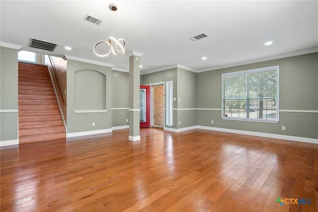 108 Colt Loop - Photo 3 of 41