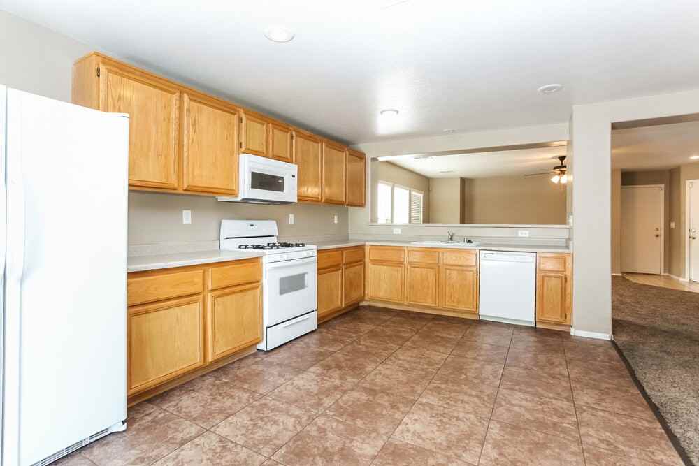 6221 Mercer Valley St - Photo 5 of 16