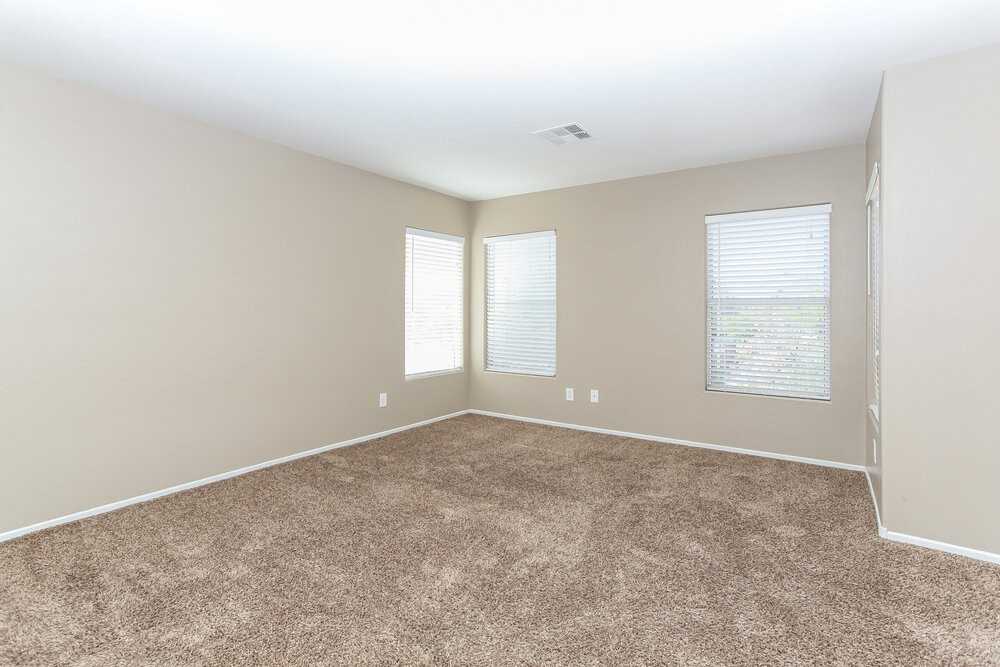 6221 Mercer Valley St - Photo 7 of 16