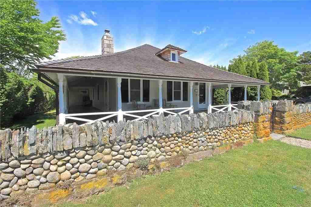 215 Coggeshall Ave - Photo 2 of 50