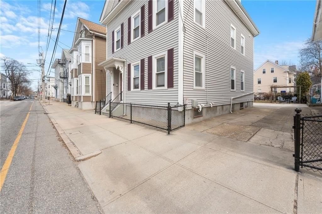 130 Sutton St #2 - Photo 6 of 26
