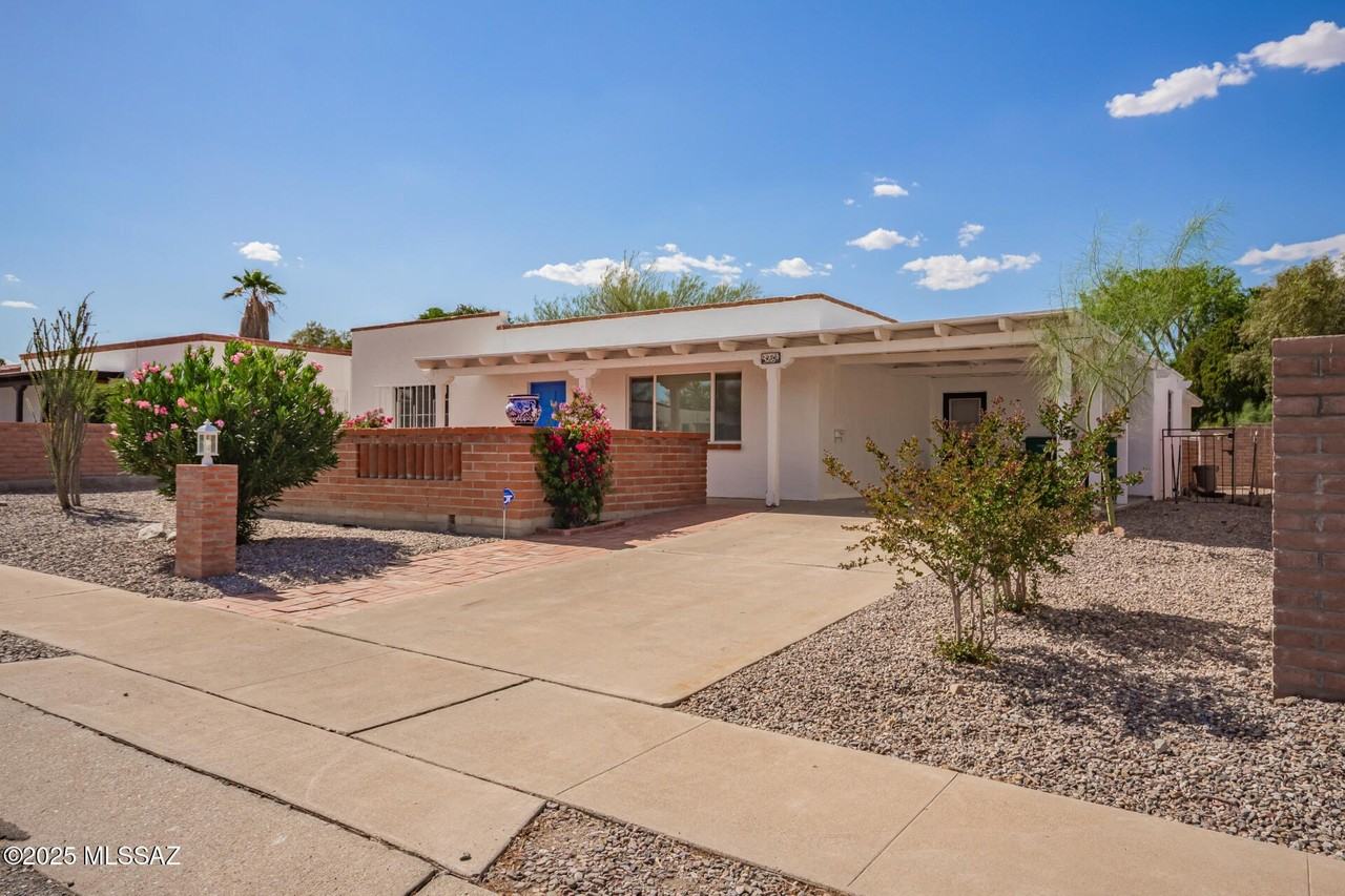 434 S Vista Del Rio - Photo 3 of 50