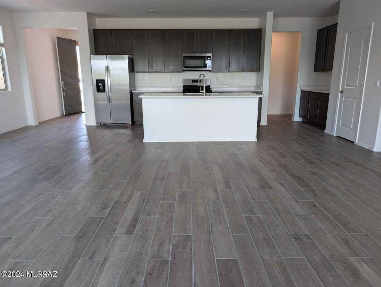 2195 W Desert Topaz Way - Photo 5 of 23