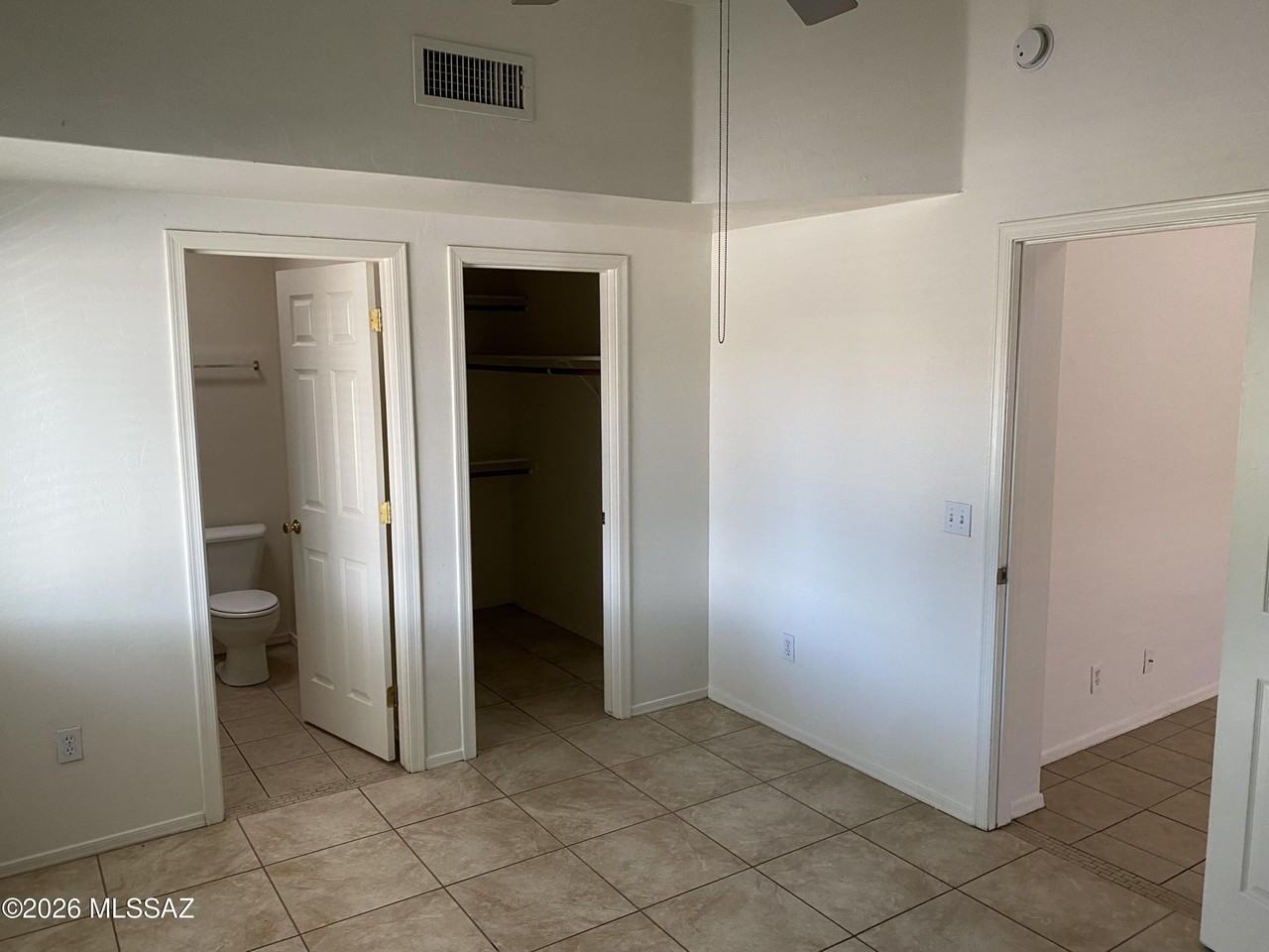 1415 E Elm St #1 - Photo 6 of 17