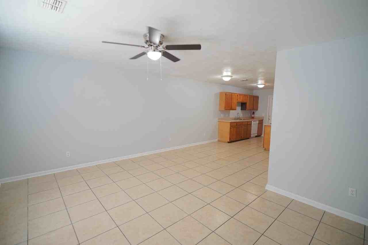 2446 Talco Hills Dr - Photo 2 of 26