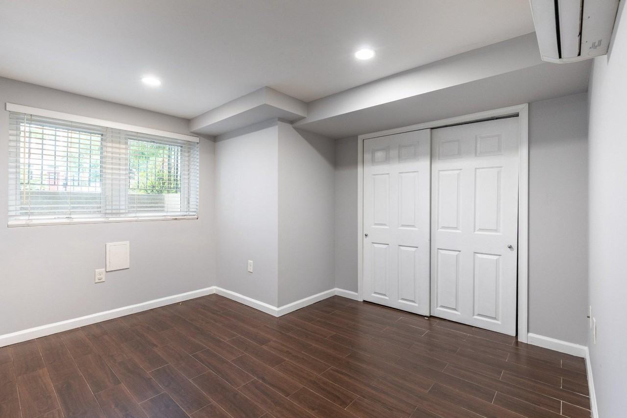 84B Q St Nw - Photo 6 of 22