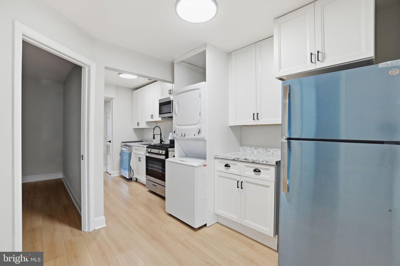 1250 Queen St Ne #1 - Photo 4 of 18