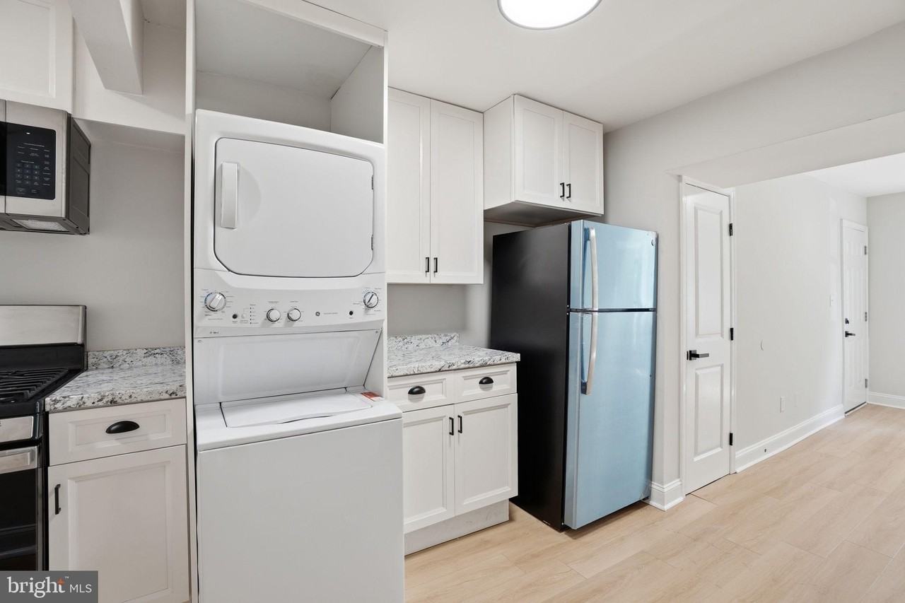 1250 Queen St Ne #1 - Photo 5 of 18