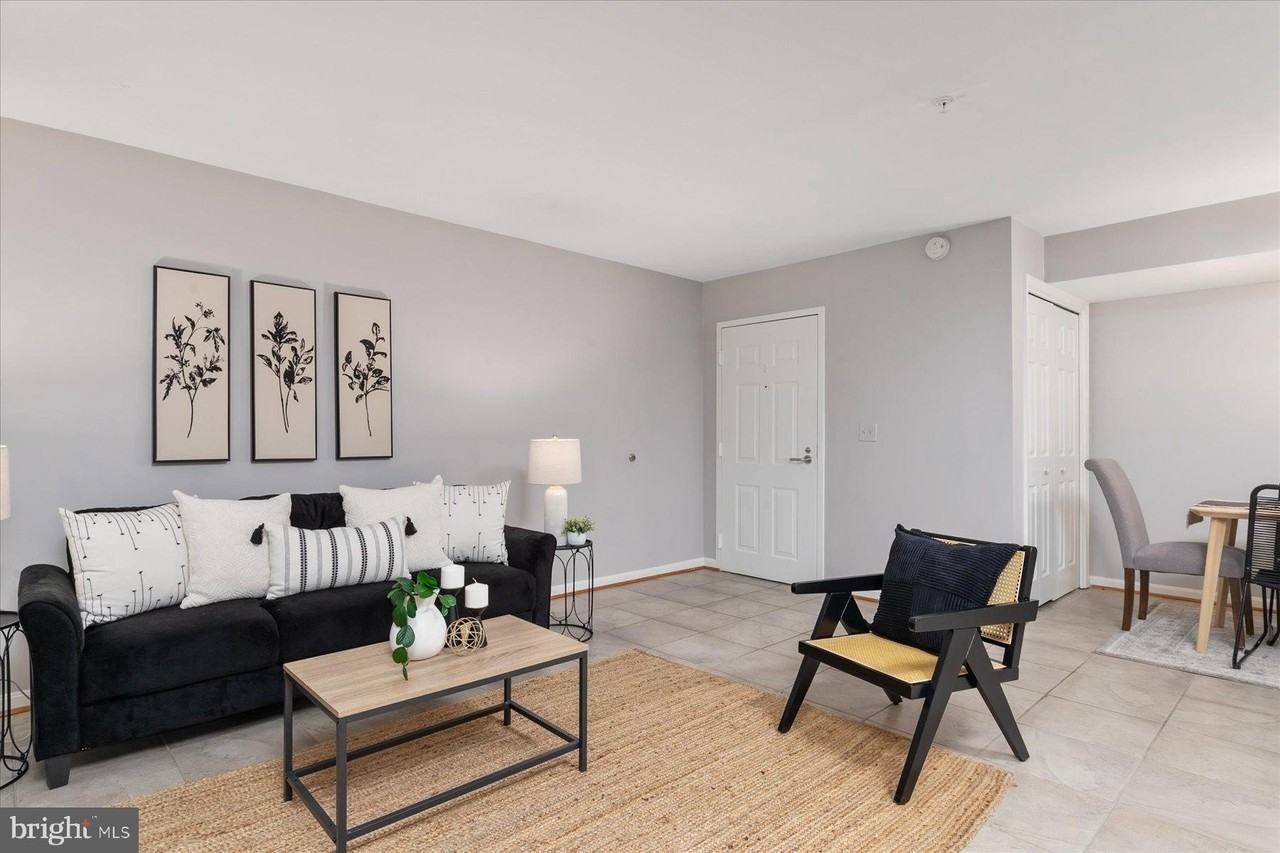 936 Bay Ridge Ave #106 - Photo 2 of 27
