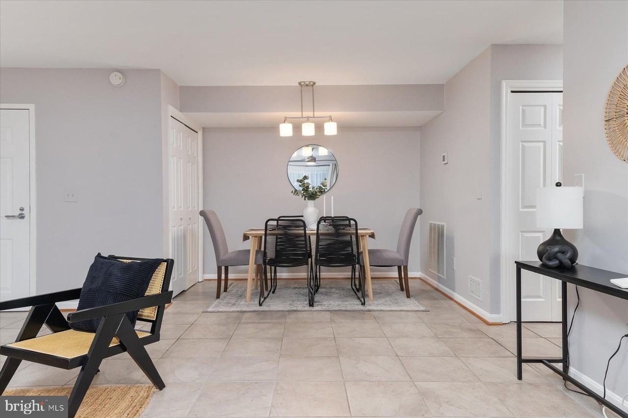 936 Bay Ridge Ave #106 - Photo 3 of 27