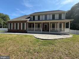 featured image of 101 Tarks Ln