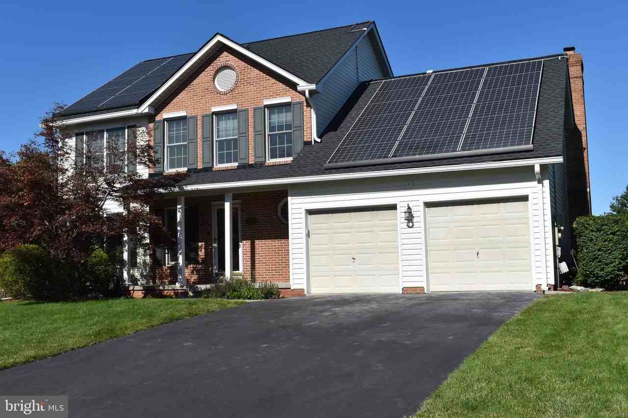 2174 E Greenleaf Dr - Photo 3 of 29