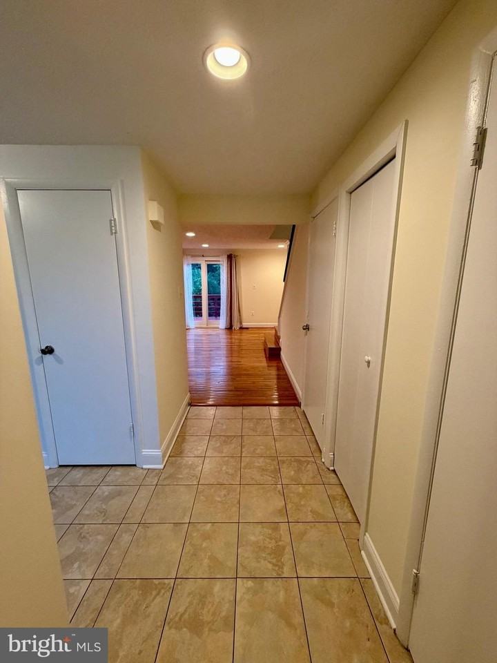 23 Ivy Oak Ct - Photo 3 of 15