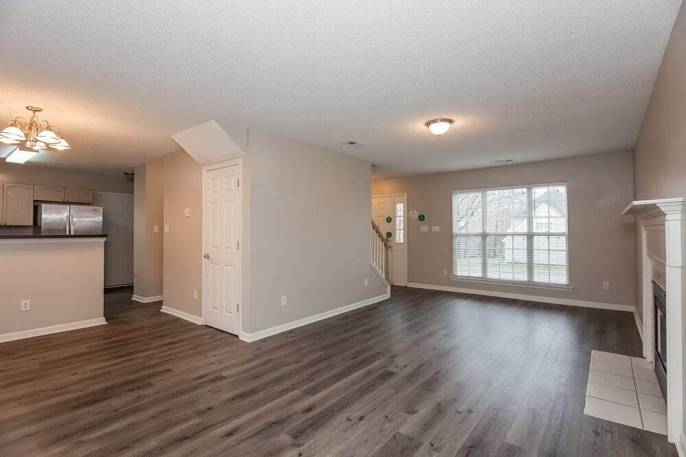 5937 Hedgecrest Pl - Photo 5 of 17