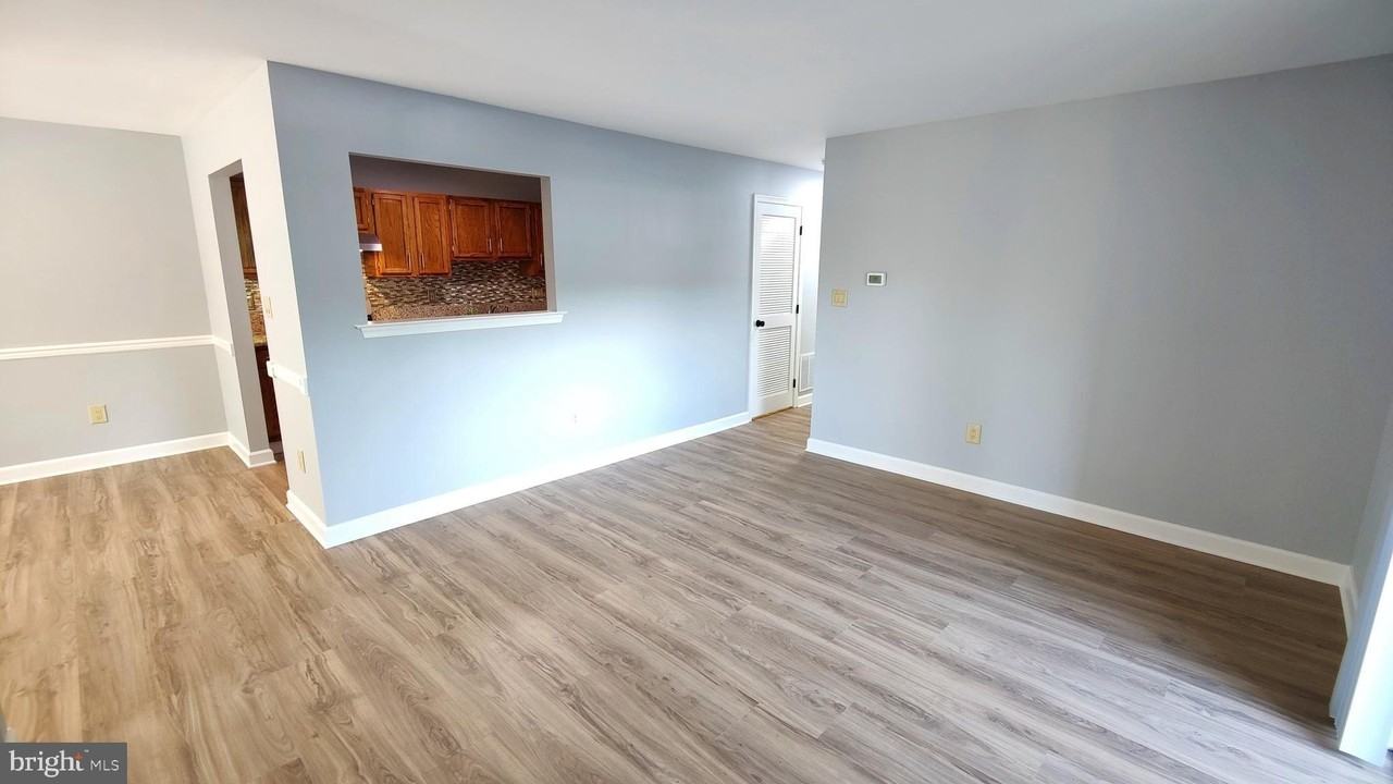 151 Steeplechase Ct - Photo 5 of 19