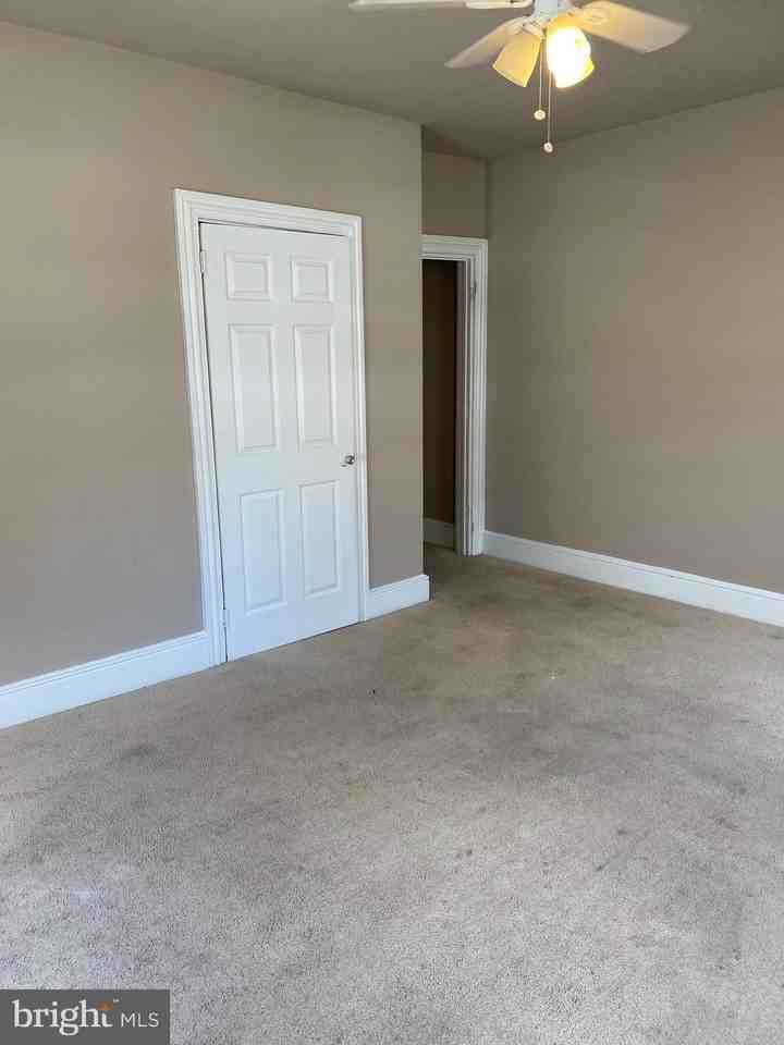 14B Walnut St - Photo 4 of 14