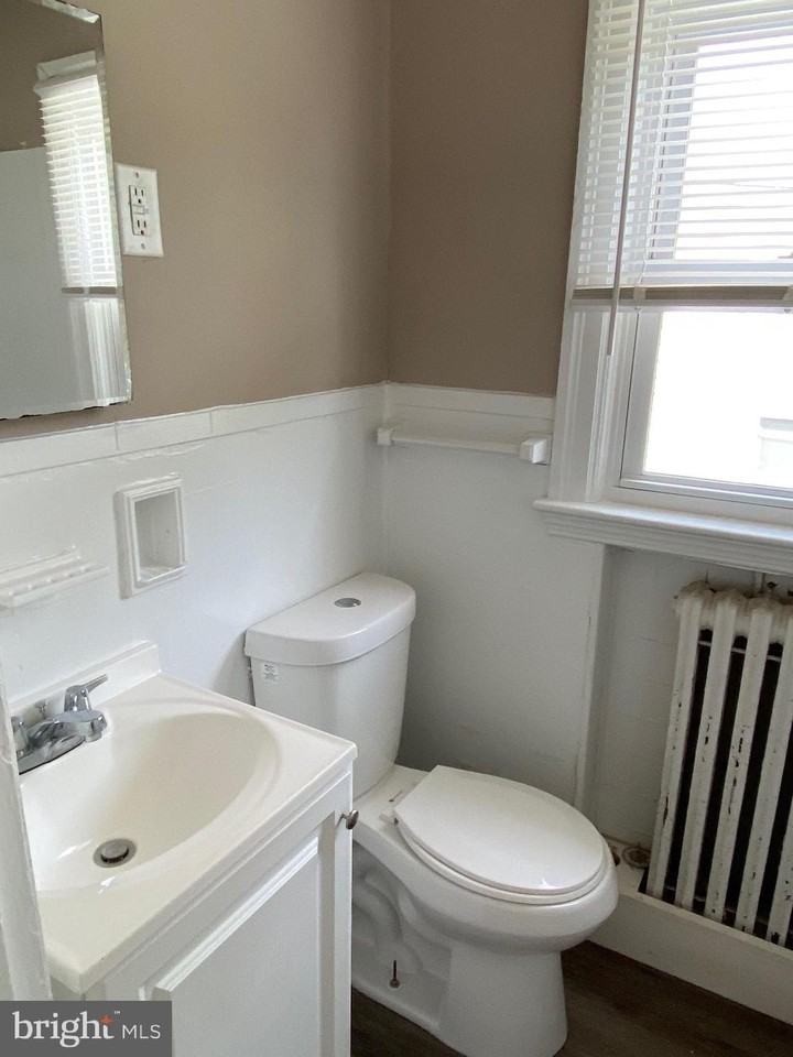 14B Walnut St - Photo 7 of 14
