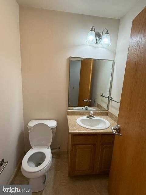 99 Hot Point Ave - Photo 5 of 14