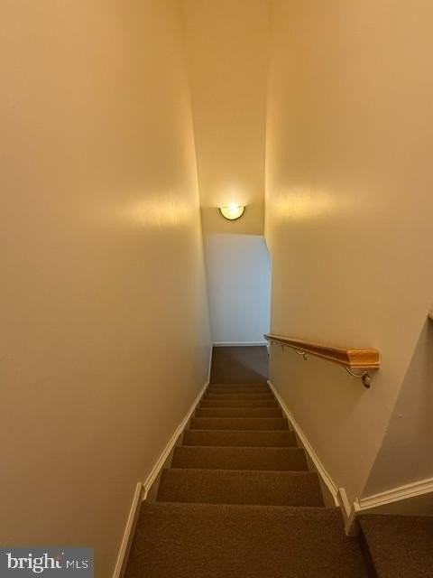 99 Hot Point Ave - Photo 6 of 14